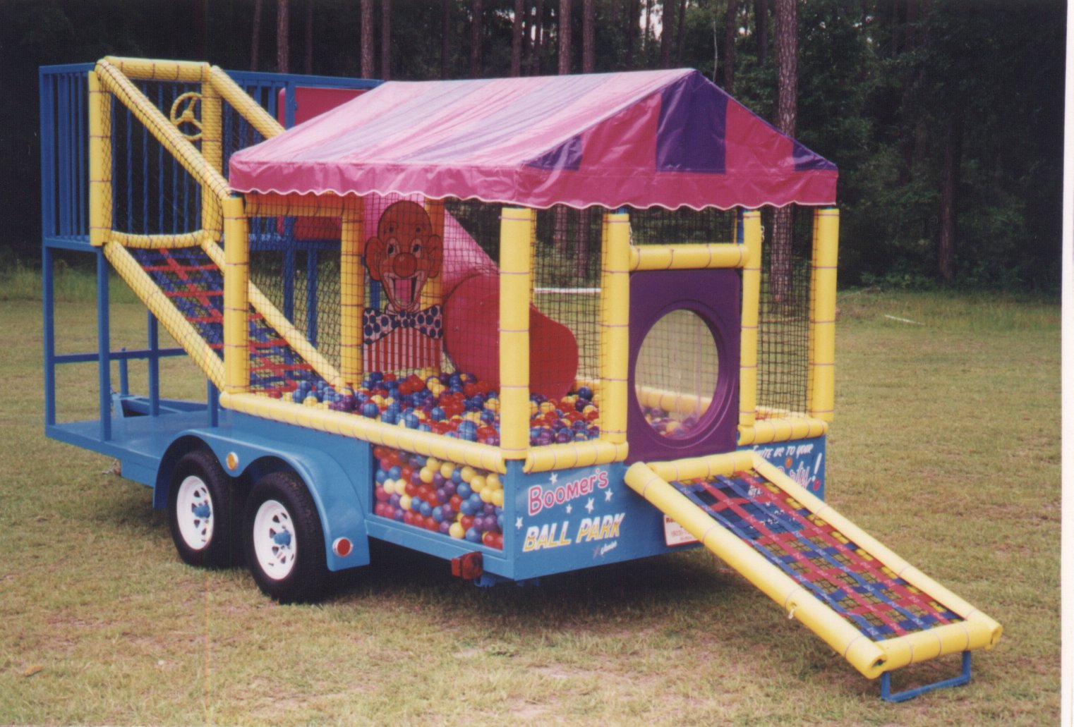 Mad Hatter Amusements specializes in inflatable rentals in SC